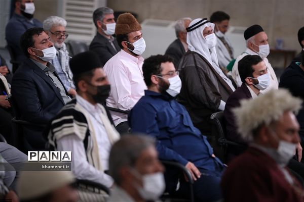 دیدار دست‌اندرکاران کنگره ملی شهدای عشایر با مقام معظم رهبری