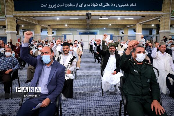 دیدار دست‌اندرکاران کنگره ملی شهدای عشایر با مقام معظم رهبری