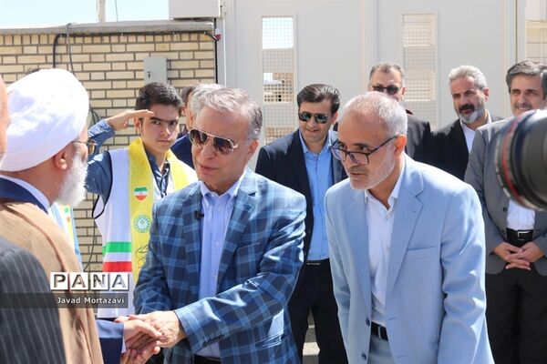آیین افتتاح مدرسه 12 کلاسه مهر عظام در شهرستان مرند