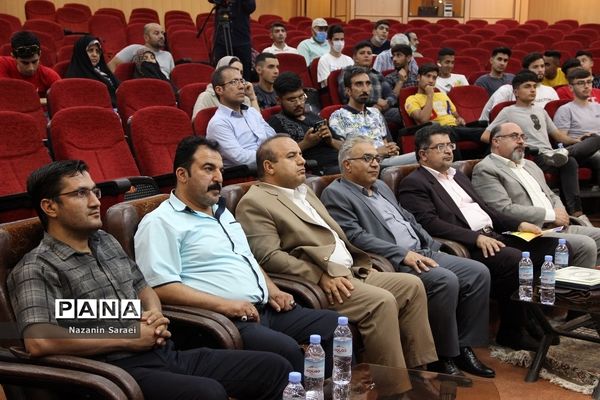 همایش آشنایی دانش‌آموزان اسلامشهر با رشته‌های فنی دانشگاه آزاداسلامی