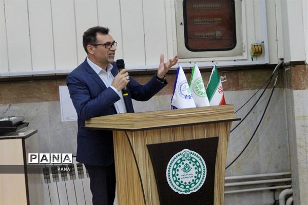 فینال مناظره دانش‌آموزی آذربایجان غربی