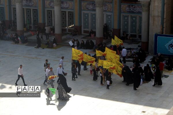 اجتماع هزاران نفری سرود سلام فرمانده در مسجد جمکران-1