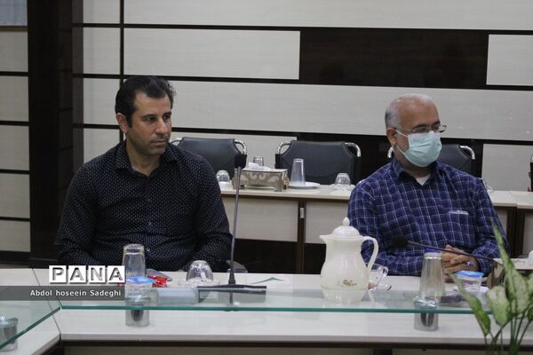 جلسه ستاد برنامه‌ریزی فعالیت‌های تابستانی دانش‌آموزان استان بوشهر
