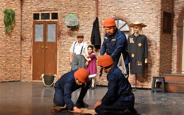 حمید گلی: نفس جشنواره تئاتر کودک و نوجوان نگاه رقابتی بین تولیدکنندگان آثار است