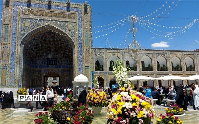 جذب خادم افتخاری نوجوان در حرم حضرت معصومه (س)