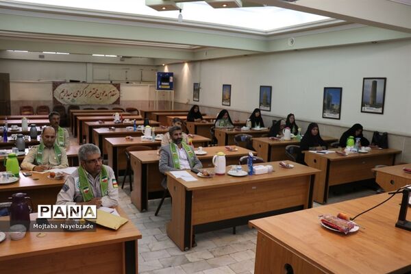 نشست مدرسان سازمان دانش‌آموزی خراسان رضوی