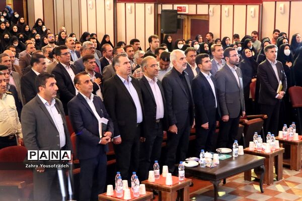 دیدار وزیر آموزش و پرورش با جمعی از معلمان و مدیران آموزش و پرورش استان فارس