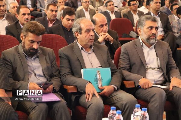 دیدار وزیر آموزش و پرورش با جمعی از معلمان و مدیران آموزش و پرورش استان فارس