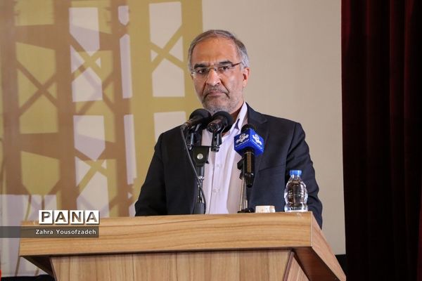 دیدار وزیر آموزش و پرورش با جمعی از معلمان و مدیران آموزش و پرورش استان فارس