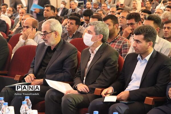 دیدار وزیر آموزش و پرورش با جمعی از معلمان و مدیران آموزش و پرورش استان فارس