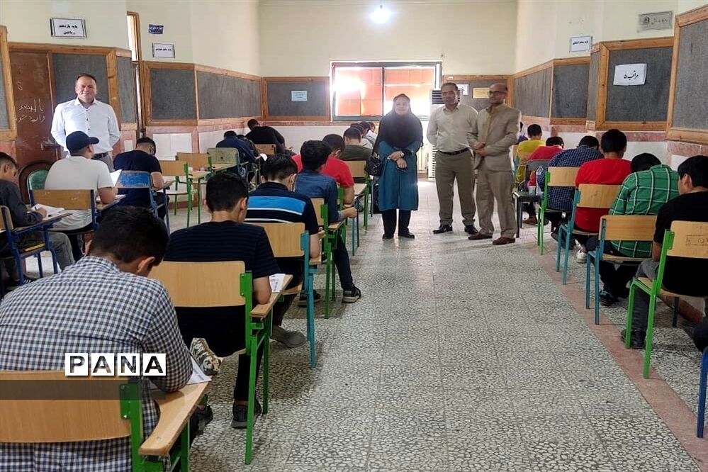 رقابت ۳۳۰ دانش‌آموز در آزمون مدارس نمونه دولتی