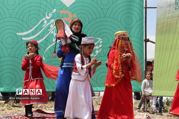 سومین جشنواره آیین‌های بومی و محلی در آذربایجان شرقی
