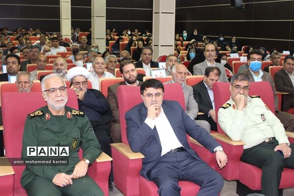 همایش گرامیداشت روز ملی اصناف با حضور پررنگ دانش‌آموزان پیشتاز و خبرنگاران پانا