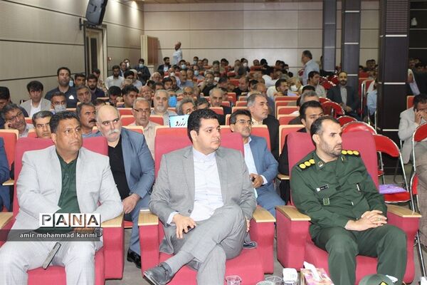 همایش گرامیداشت روز ملی اصناف با حضور پررنگ دانش‌آموزان پیشتاز و خبرنگاران پانا