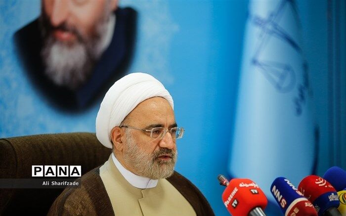 ارتش جمهوری اسلامی ولایی، مکتبی و قانون‌مدار است