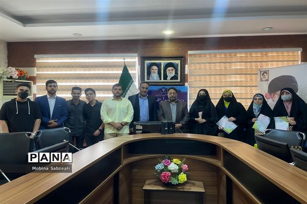 اولین جلسه گفت‌وگو محور هیات رئیسه مجلس دانش‌آموزی منطقه ۱۴