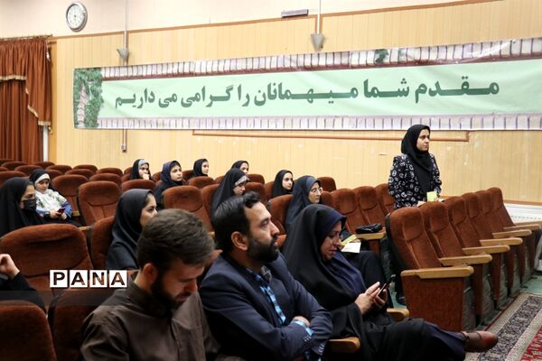 نشست افتتاحیه مجلس دانش‌آموزی خراسان رضوی-دختران