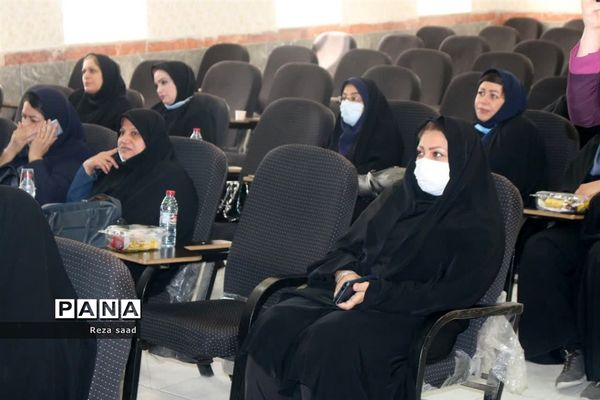 نشست مدیران مقطع متوسطه ناحیه یک اهواز