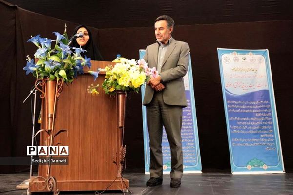 حضور معاون آموزش ابتدایی اداره‌کل آموزش و پرورش فارس در جمع فرهنگیان آباده