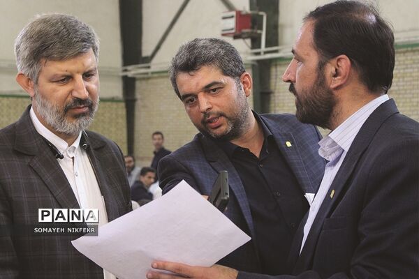 بازدید معاون پرورشی و فرهنگی وزارت آموزش و پرورش از رویداد ایده‌پردازی پیشخان