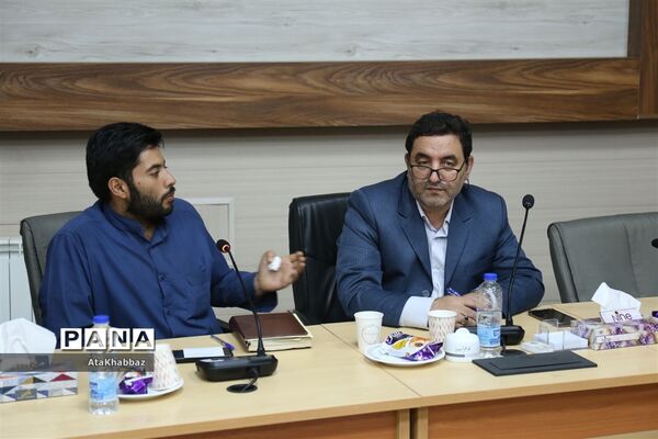 دیدار مدیرکل آموزش و پرورش آذربایجان شرقی با دانشجو معلمان بسیجی
