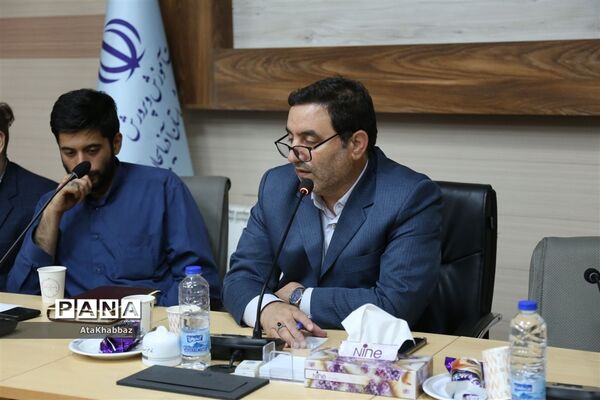 دیدار مدیرکل آموزش و پرورش آذربایجان شرقی با دانشجو معلمان بسیجی