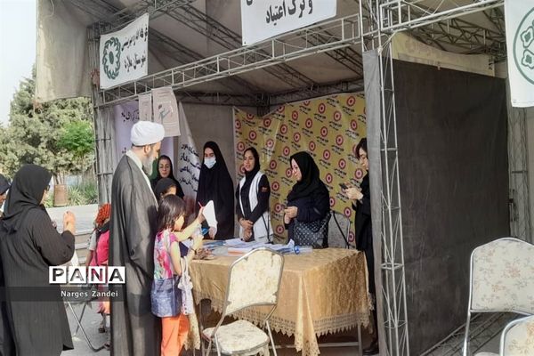 نمایشگاه مبارزه با مواد مخدر در ملارد