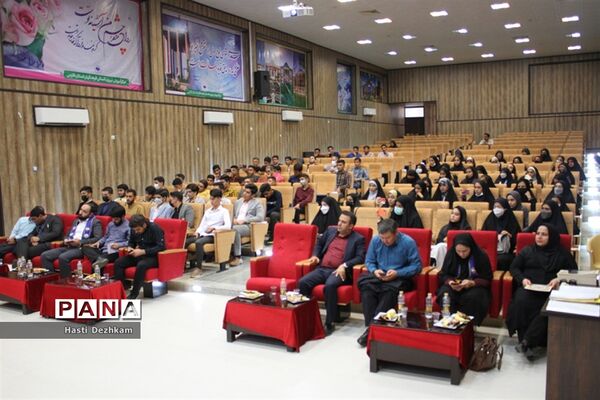 اولین نشست نمایندگان یازدهمین دوره مجلس دانش‌آموزی استان فارس