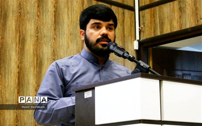 کریمی: نمایندگان مجلس دانش‌آموزی ، علمداران گام دوم انقلاب هستند