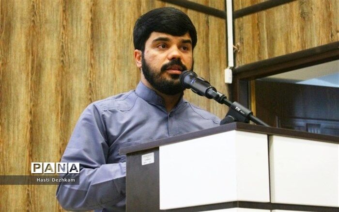 کریمی: نمایندگان مجلس دانش‌آموزی ، علمداران گام دوم انقلاب هستند