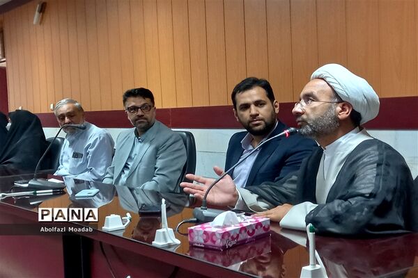 نشست هیات اندیشه‌ورز کانون بسیج فرهنگیان ناحیه کاشمر