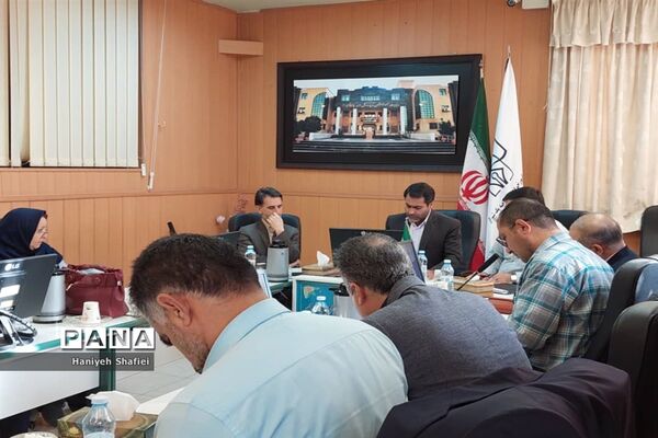 نشست عوامل اجرایی برگزاری کنکور سراسری ناحیه یک شیراز
