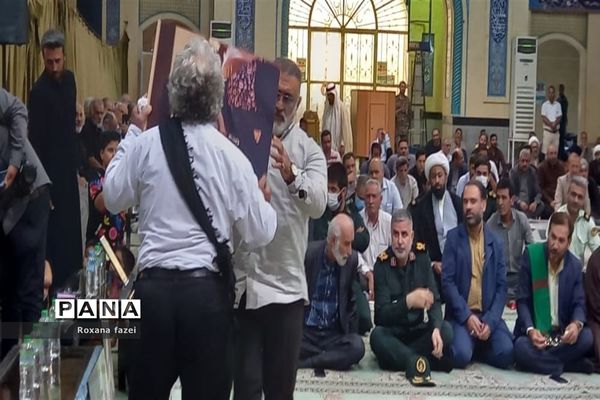 آیین گرامیداشت چهلمین روز درگذشت جانباختگان متروپل در آبادان