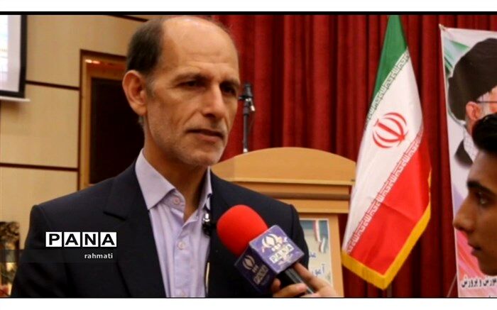 سلسله جلساتی پیش‌بینی شده که مستقیما با مدیران مدارس گفتگو کنیم/فیلم