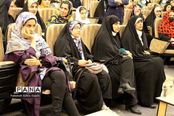 کارگاه آموزشی «روی صحنه زندگی کن »در استان سمنان
