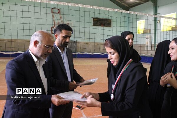 جشنواره فرهنگی ورزشی فرهنگیان استان بوشهر رشته والیبال بانوان