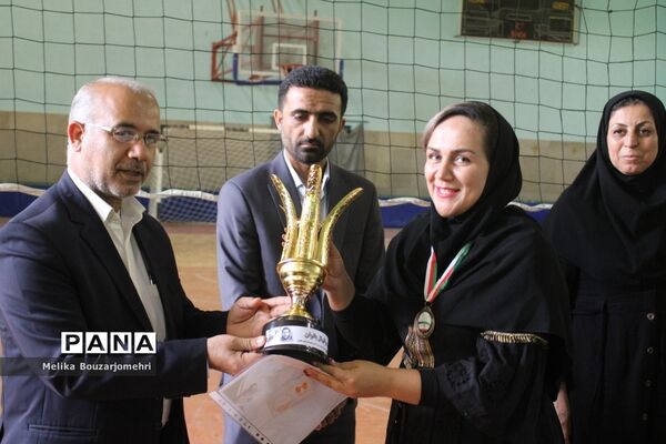 جشنواره فرهنگی ورزشی فرهنگیان استان بوشهر رشته والیبال بانوان