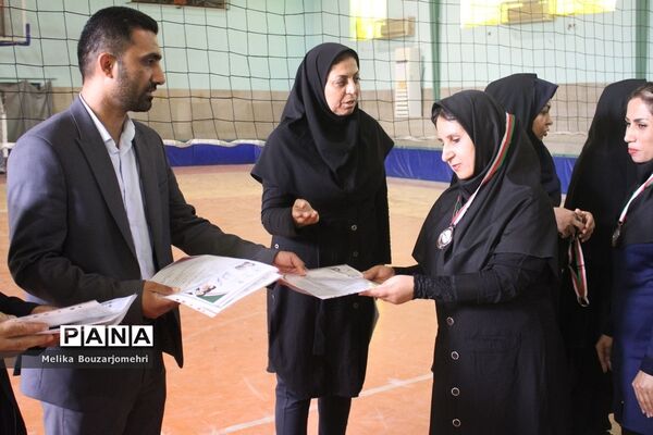جشنواره فرهنگی ورزشی فرهنگیان استان بوشهر رشته والیبال بانوان
