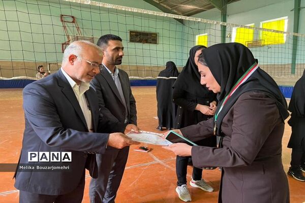 جشنواره فرهنگی ورزشی فرهنگیان استان بوشهر رشته والیبال بانوان