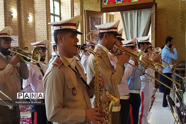 آیین گلریزان و عطرافشانی مزار شهدای هفتم تیر و یادمان شهدای ۷۲ تن