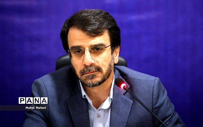 ضرورت معرفی شخصیت‌های ملی و میهنی به دانش‌آموزان در بستر هیجان، رقابت و بازی