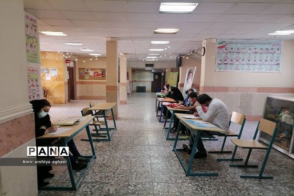 روند ثبت‌نام دانش‌آموزان تازه‌وارد متوسطه اول در مدارس منطقه ۱۳