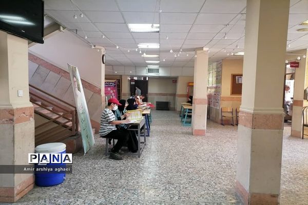روند ثبت‌نام دانش‌آموزان تازه‌وارد متوسطه اول در مدارس منطقه ۱۳