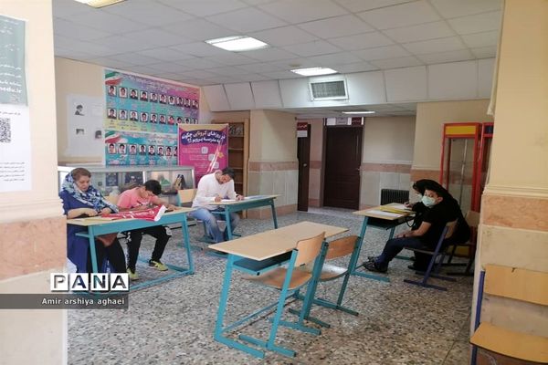 روند ثبت‌نام دانش‌آموزان تازه‌وارد متوسطه اول در مدارس منطقه ۱۳