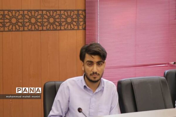 نشست اعضای سمن جوانان شهرستان دیر با مشاور جوان استاندار بوشهر