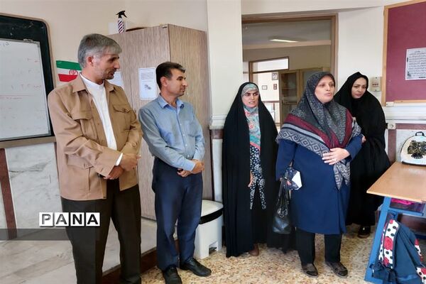 بازدیدمعاون ‌فعالیت‌های دانش‌آموزی سازمان دانش‌آموزی کشور از برنامه‌های تابستانی استان زنجان