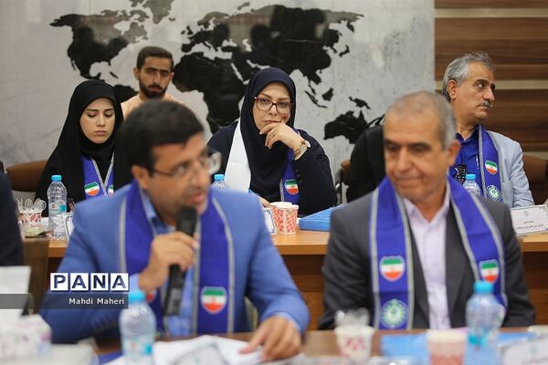 نشست صمیمانه مدیران سازمان دانش‌آموزی سراسر کشور-1