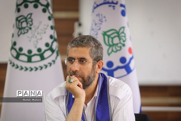 نشست صمیمانه مدیران سازمان دانش‌آموزی سراسر کشور-1