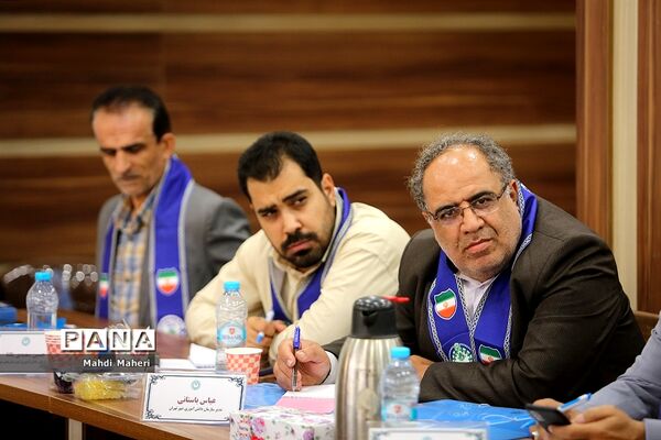 نشست صمیمانه مدیران سازمان دانش‌آموزی سراسر کشور-1