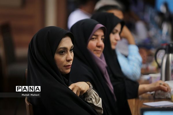 نشست صمیمانه مدیران سازمان دانش‌آموزی سراسر کشور-2